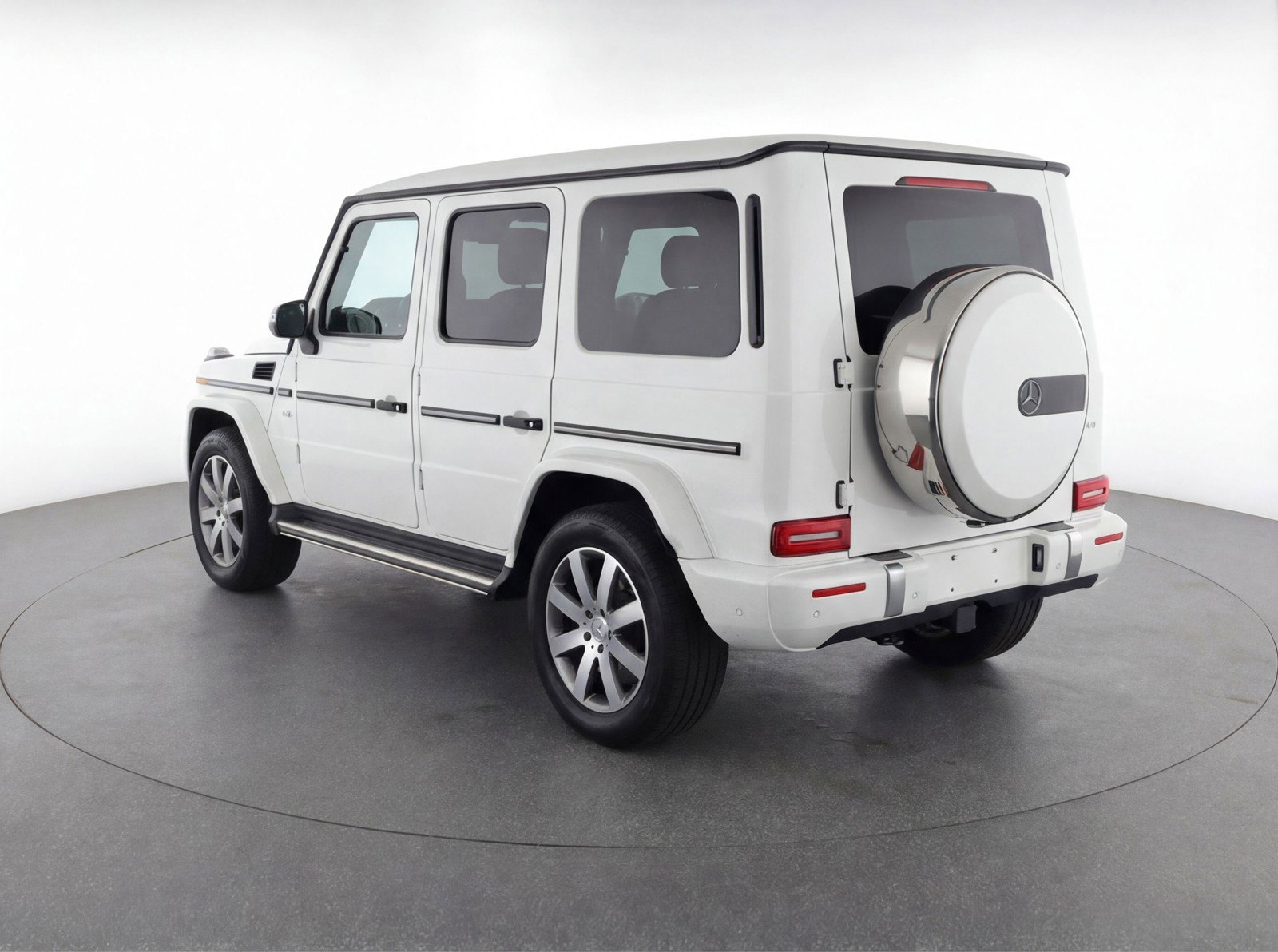 Used 2024 Mercedes-Benz G 550 image 6