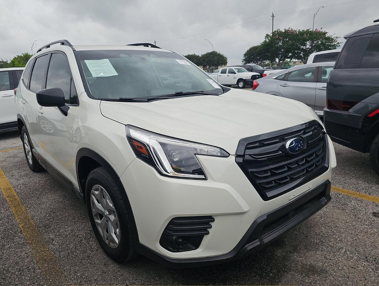 Used 2022 Subaru Forester AWD/4WD image 2
