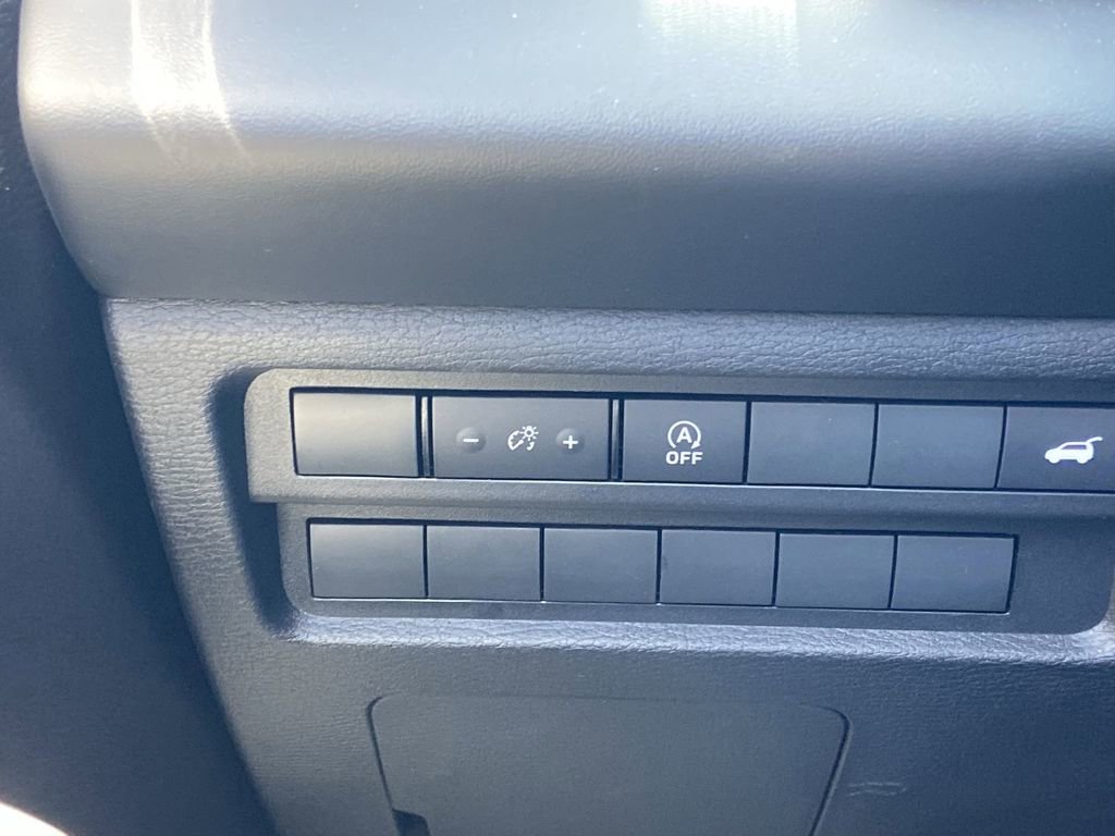 New 2026 Mitsubishi Outlander SE FWD image 14