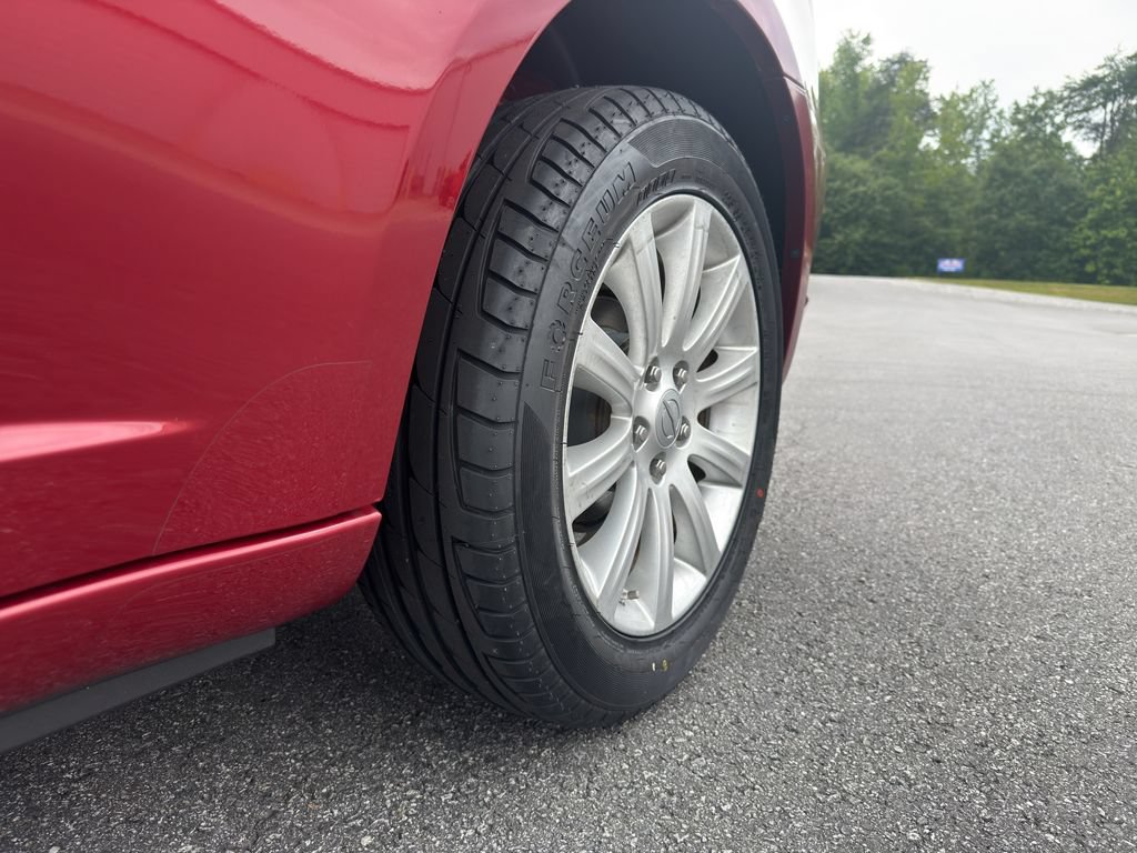 Used 2013 Chrysler 200 Touring FWD image 14