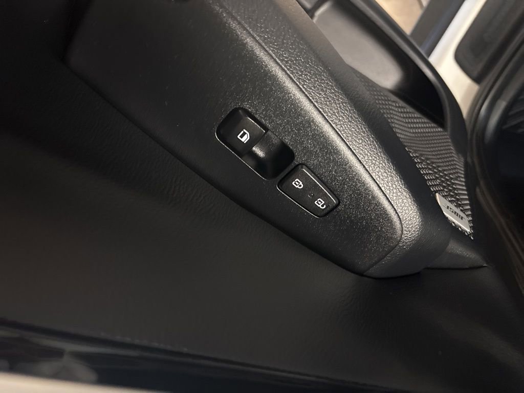 Used 2024 Kia Seltos SX image 34