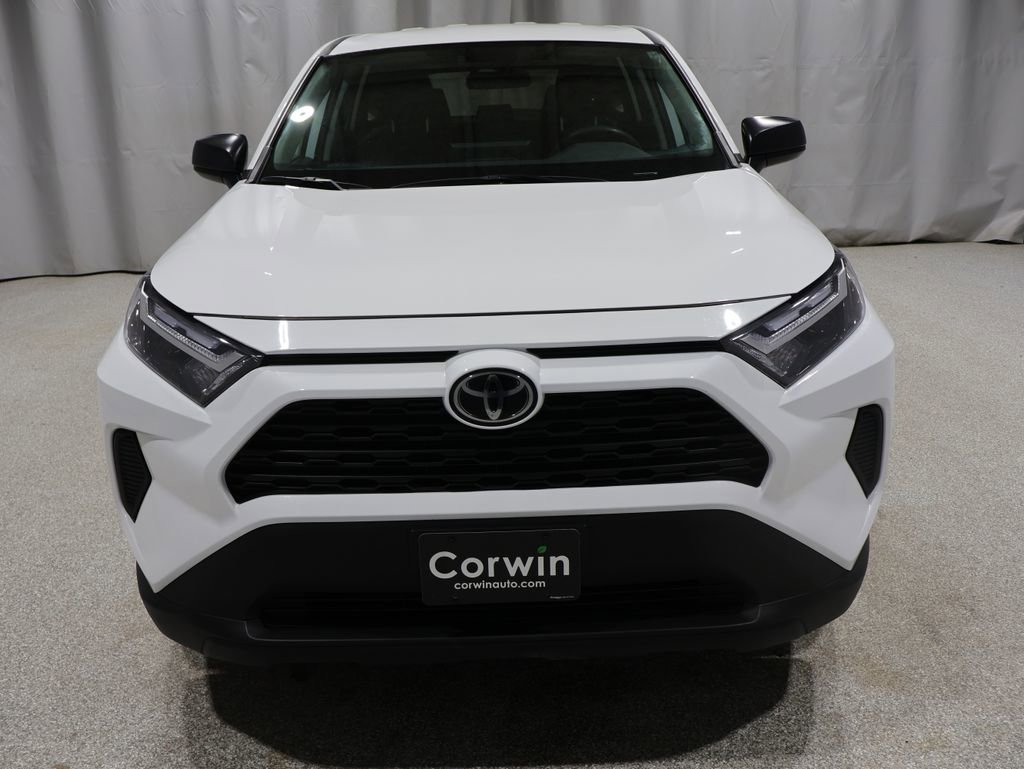 Used 2023 Toyota RAV4 LE image 8