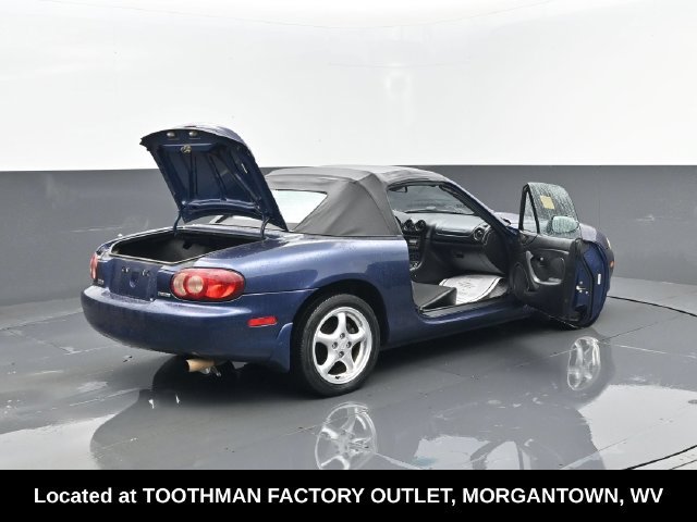 Used 2001 MAZDA MX-5 Miata RWD image 25