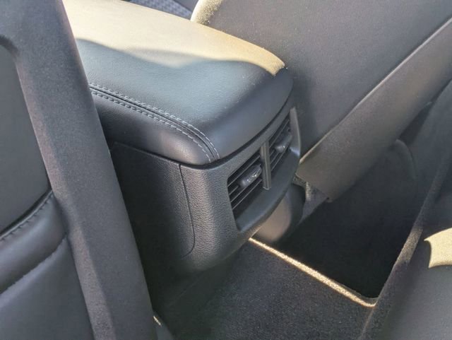 Used 2018 Dodge Challenger R/T image 28