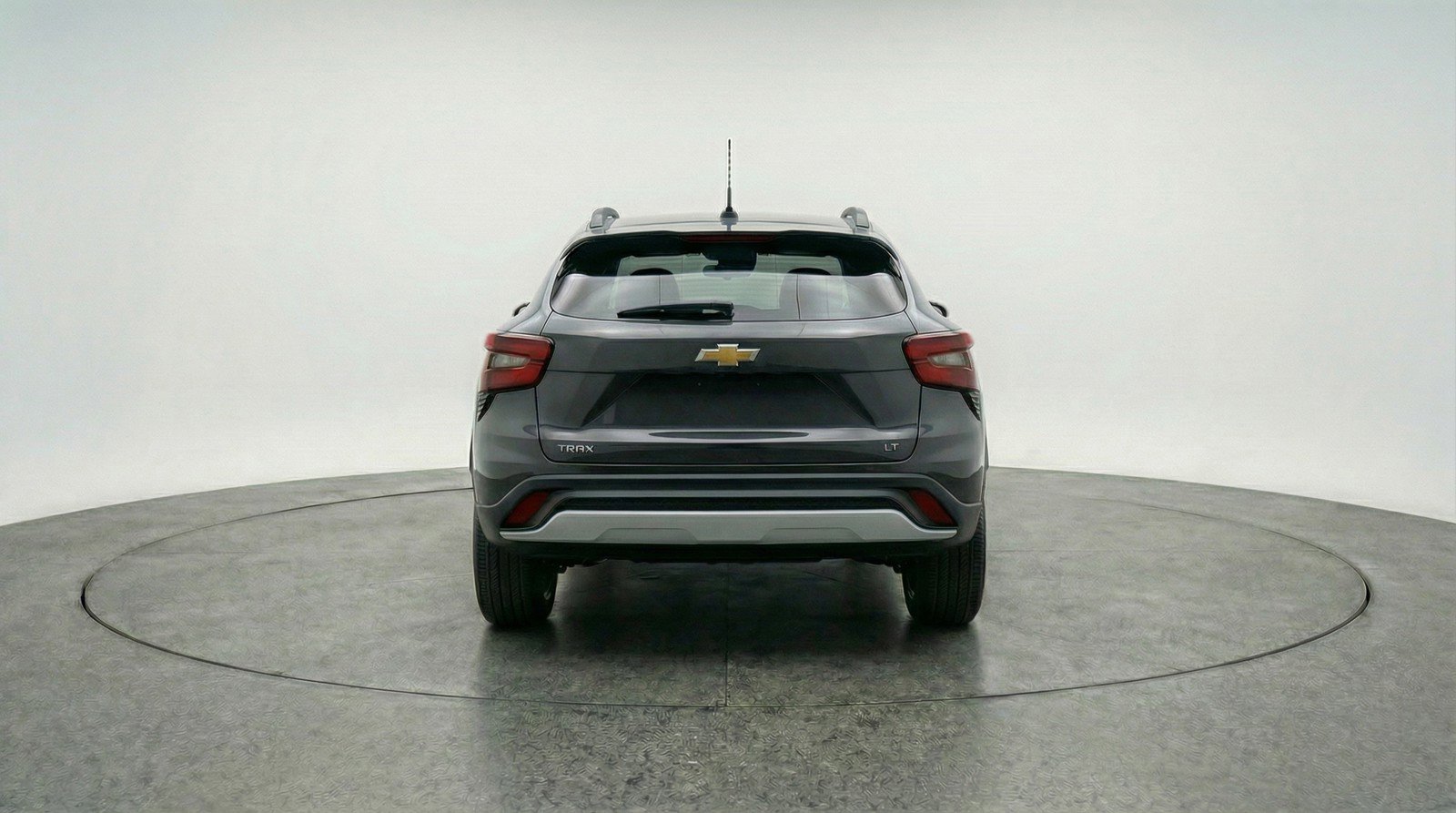 Used 2025 Chevrolet Trax LT FWD image 7