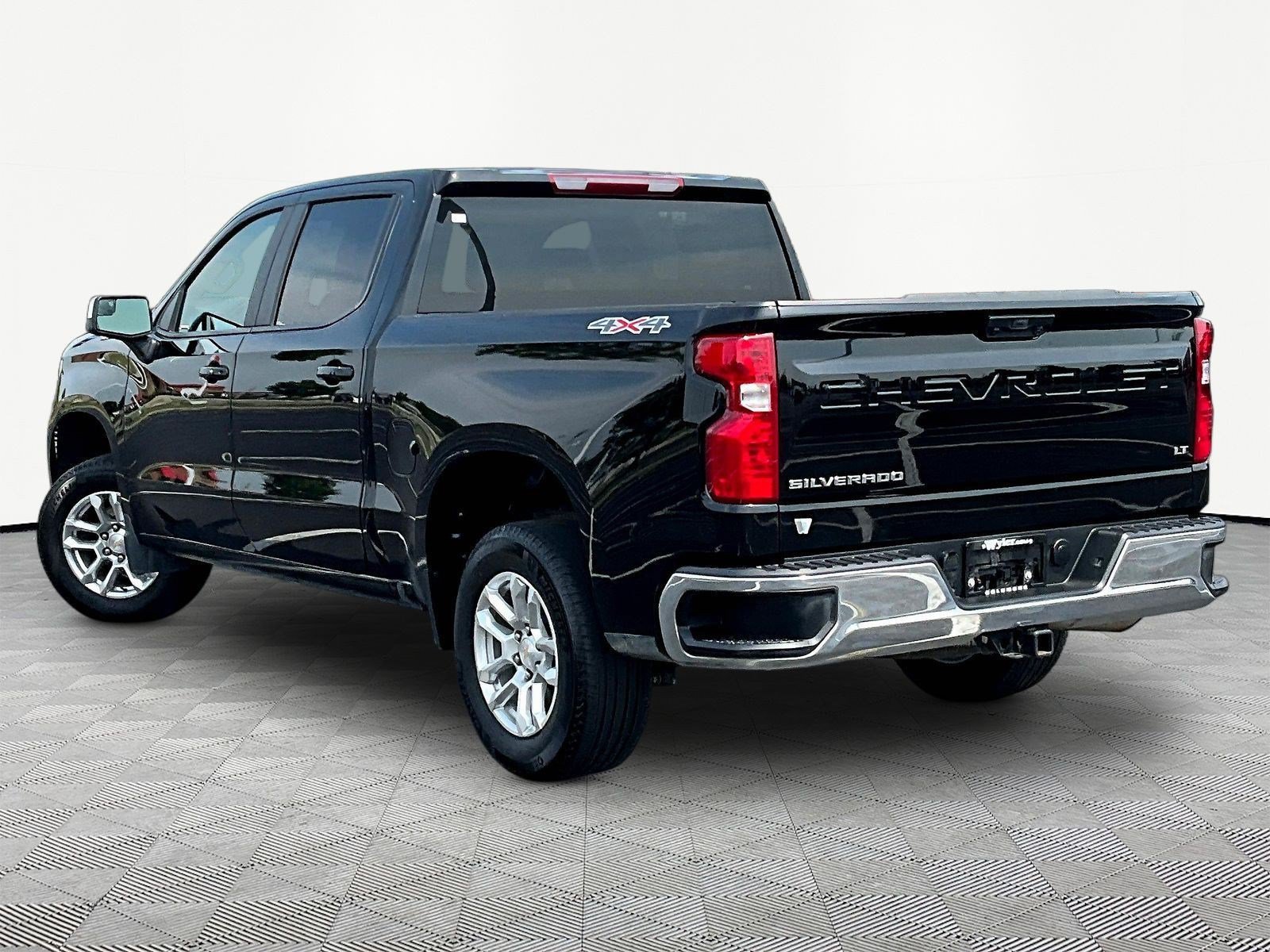 Used 2026 Chevrolet Silverado 1500 LT AWD/4WD image 4