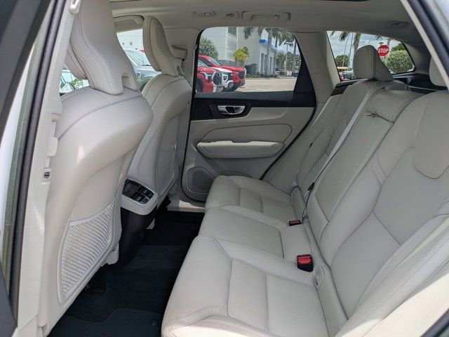 Used 2023 Volvo XC60 B5 Ultimate w/ Protection Package Premier AWD/4WD image 13