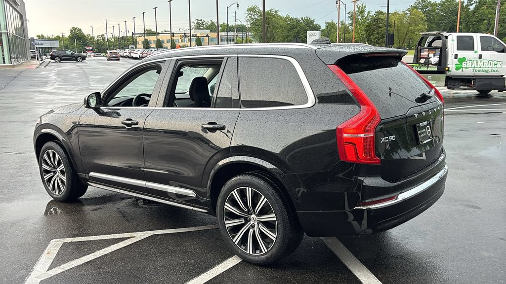 Certified 2024 Volvo XC90 B5 Core w/ Climate Package AWD/4WD image 4