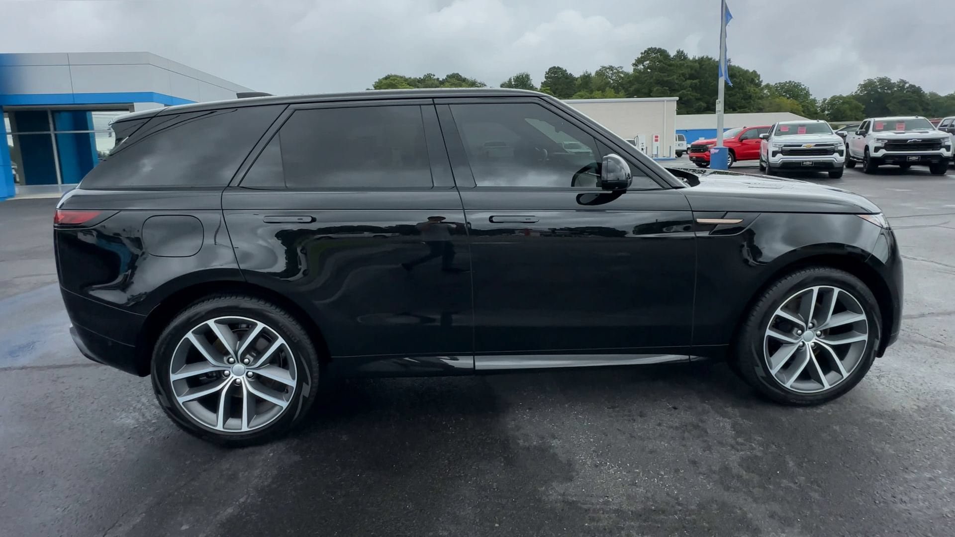 Used 2023 Land Rover Range Rover Sport SE Dynamic AWD/4WD image 9