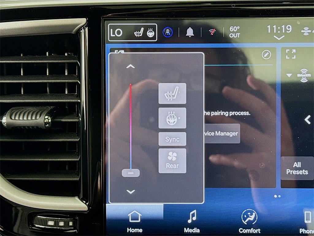 New 2026 Chrysler Pacifica Select image 22
