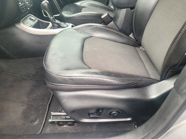 Used 2020 Jeep Compass Latitude w/ Popular Equipment Group image 17