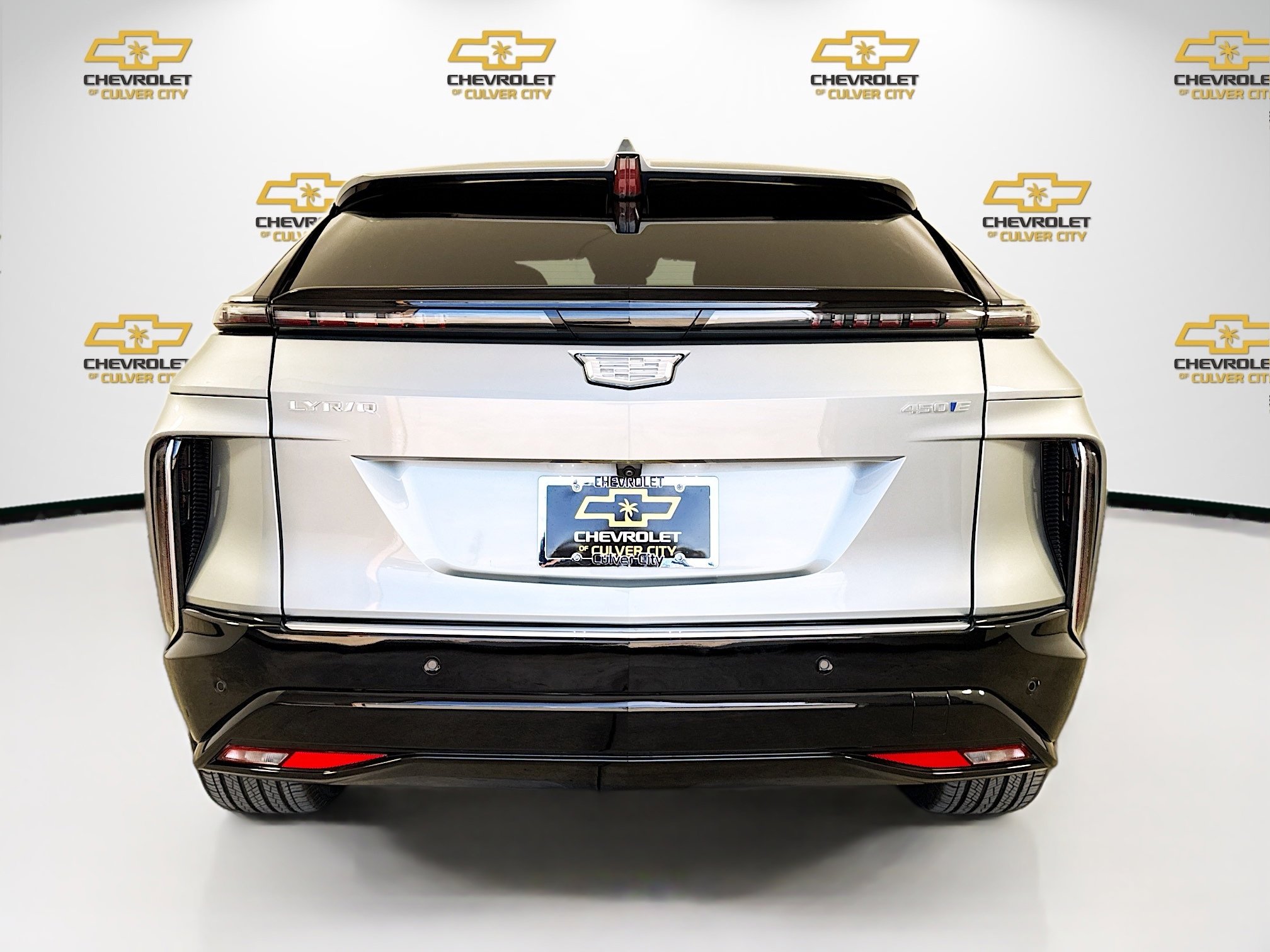 Used 2025 Cadillac Lyriq Luxury RWD image 6