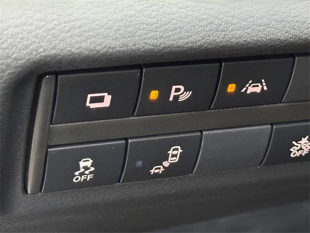 Used 2022 Nissan Kicks S image 15