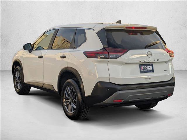 Used 2023 Nissan Rogue S image 8