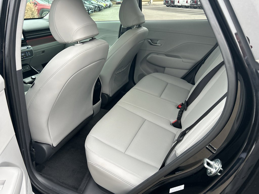 Used 2024 Hyundai Kona Limited image 10