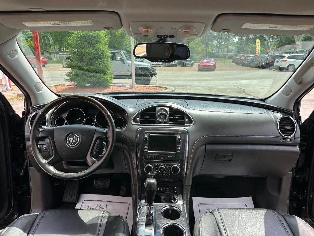 Used 2017 Buick Enclave Leather FWD image 26