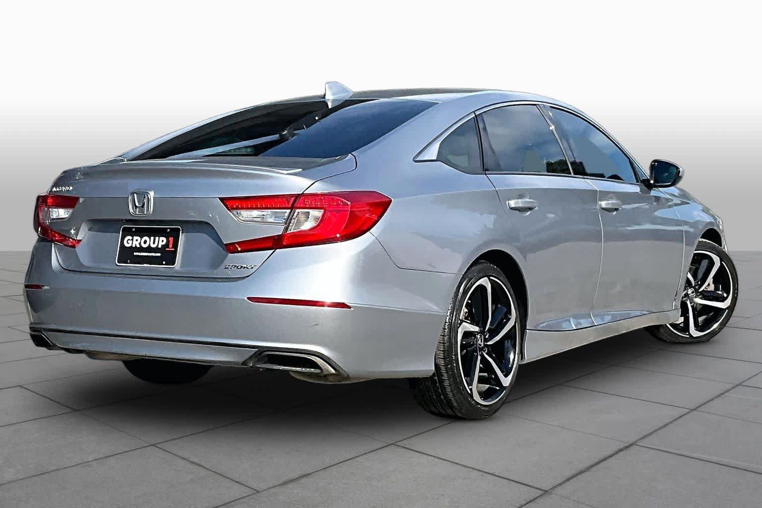 Used 2018 Honda Accord Sport image 13