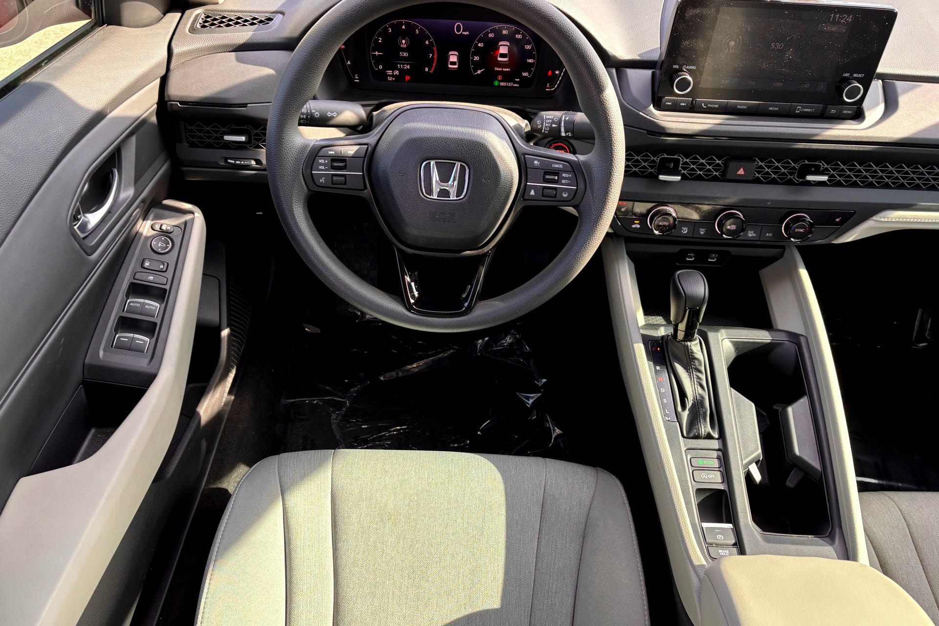 Used 2025 Honda Accord SE image 28