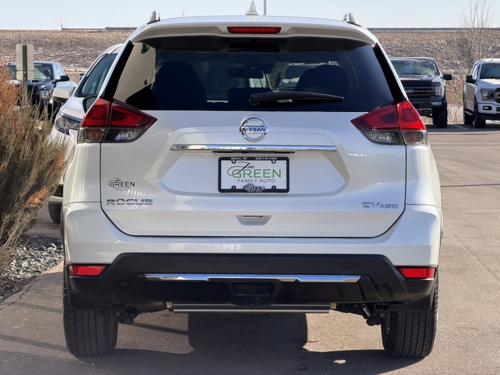 Used 2020 Nissan Rogue SV image 8