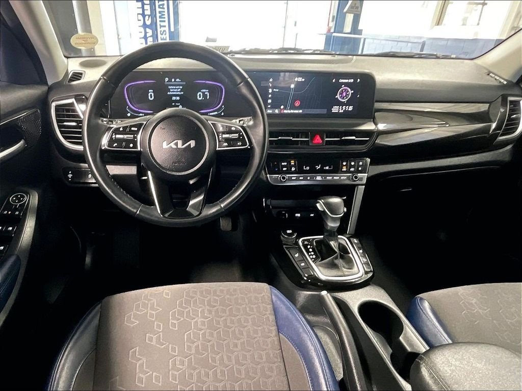 Used 2025 Kia Seltos S AWD/4WD image 18
