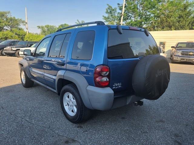 Used 2005 Jeep Liberty Sport AWD/4WD image 6