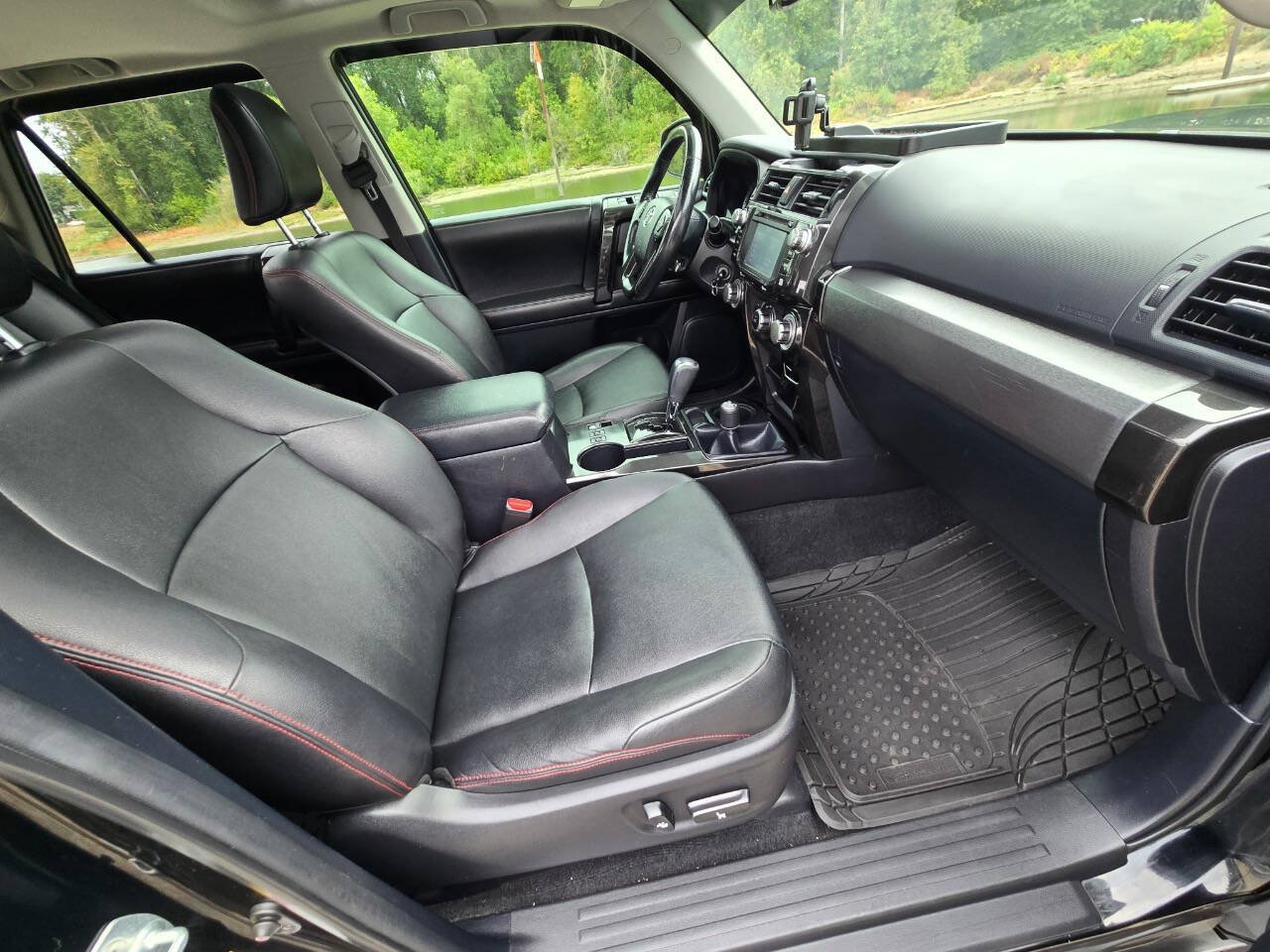 Used 2015 Toyota 4Runner Trail Premium AWD/4WD image 15