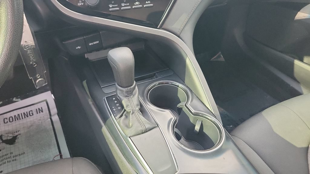 Certified 2020 Toyota Camry LE FWD image 15