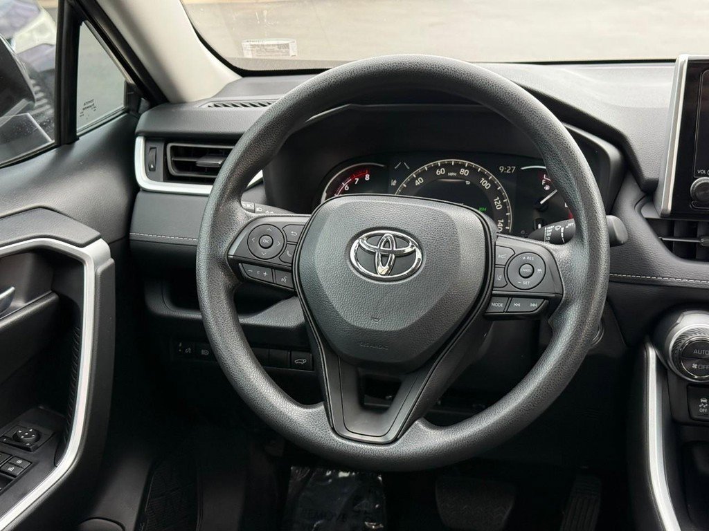 Used 2025 Toyota RAV4 XLE w/ Convenience Package FWD image 14