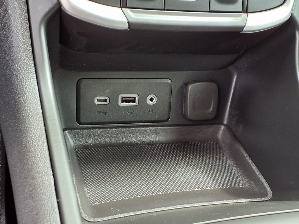 Used 2024 GMC Terrain SLE w/ Elevation Edition FWD image 22