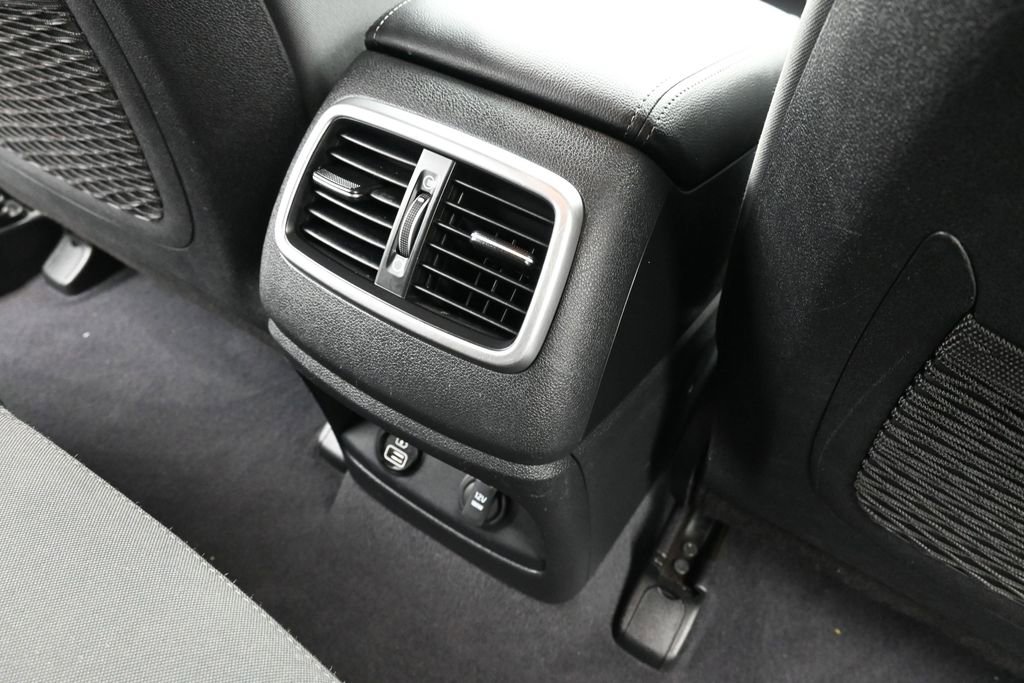 Used 2020 Kia Sorento LX w/ LX I4 Convenience Package AWD/4WD image 13