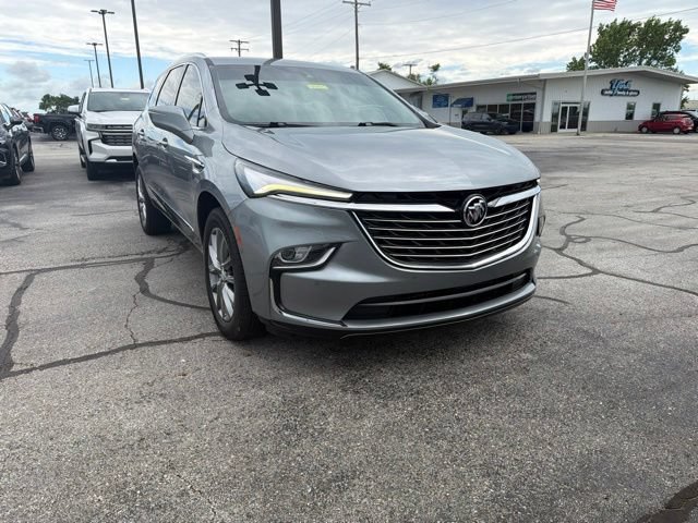 Used 2023 Buick Enclave Essence FWD image 4
