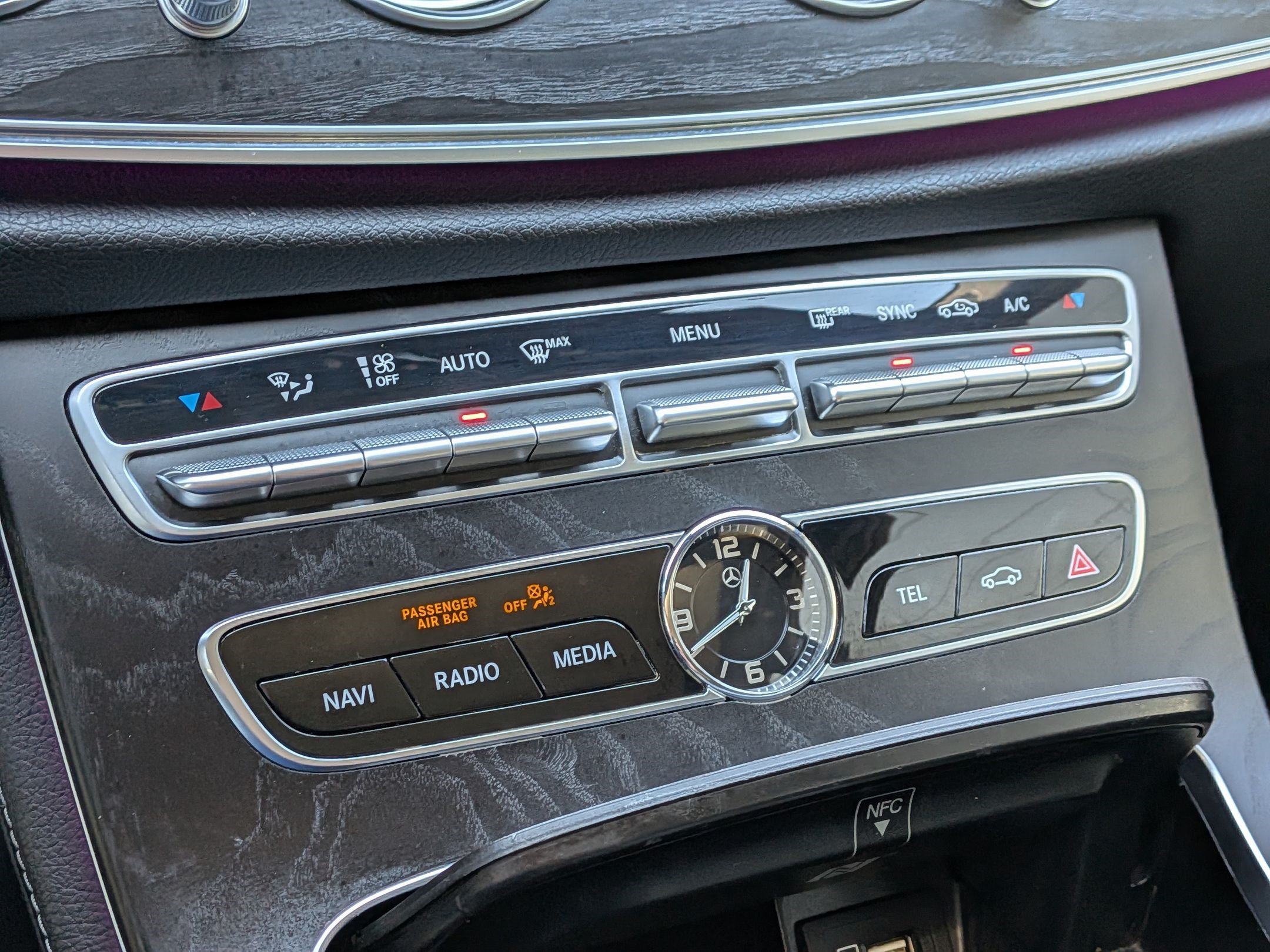 Used 2019 Mercedes-Benz E 300 4MATIC image 21