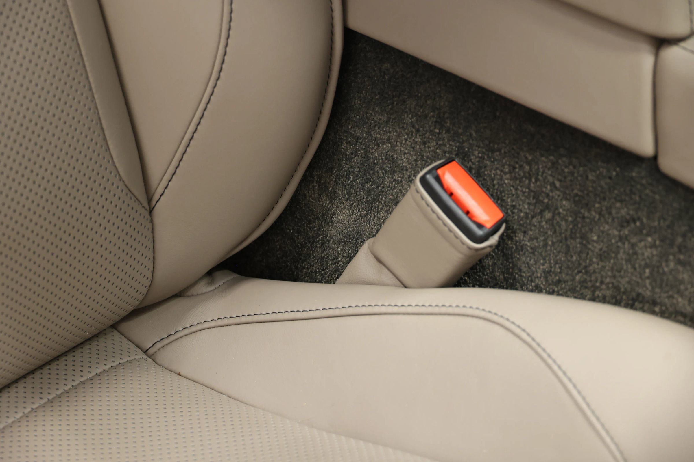 Used 2017 Aston Martin Rapide S image 66