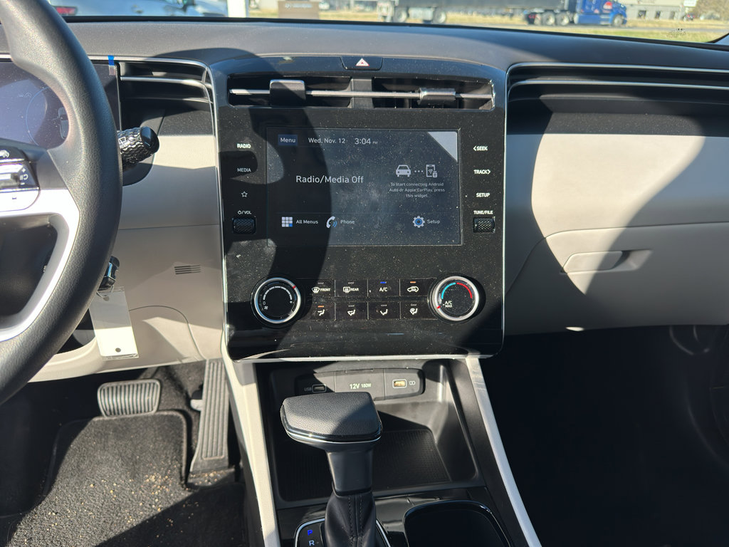 Certified 2024 Hyundai Tucson SE image 18