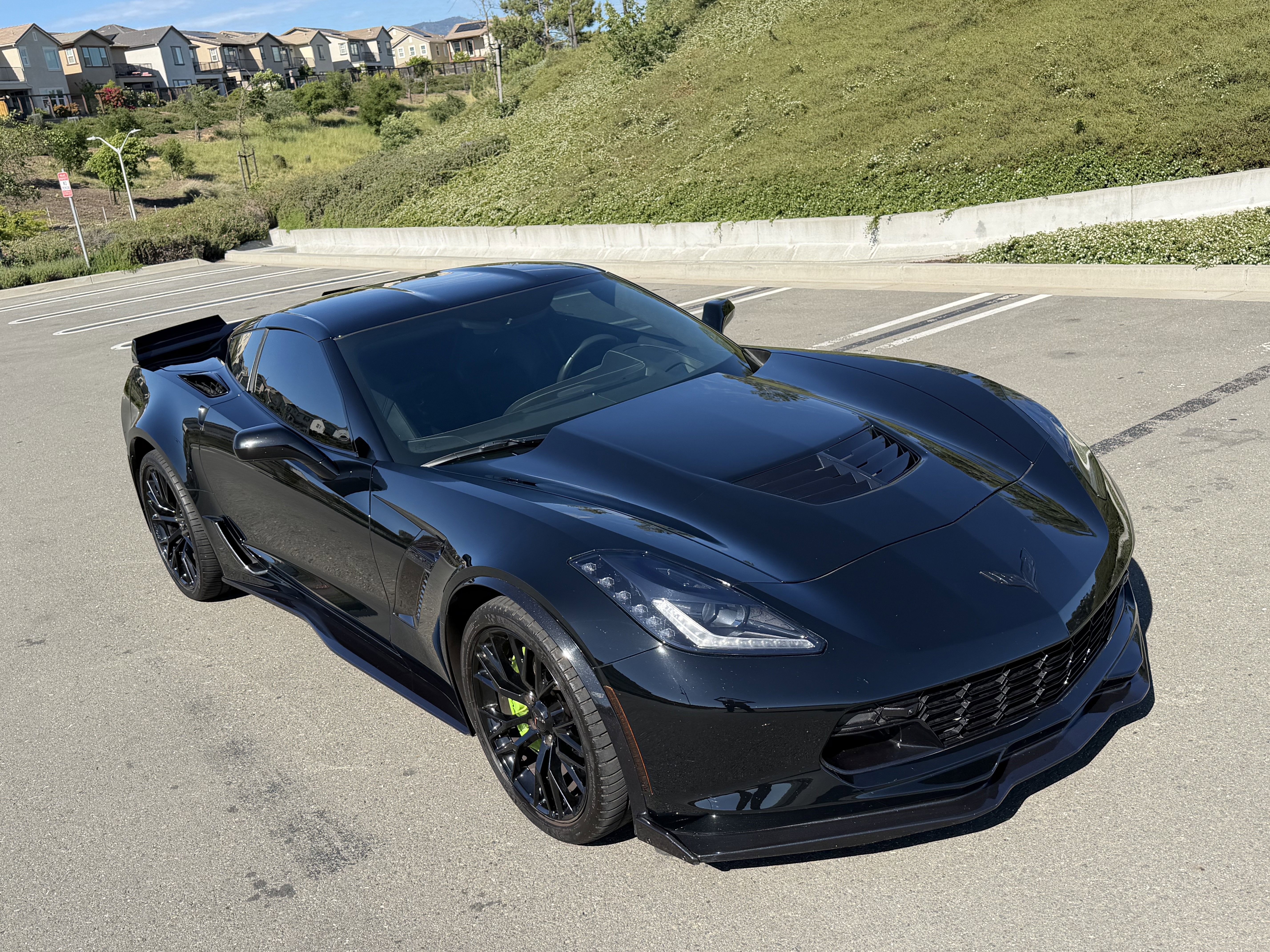 Used 2016 Chevrolet Corvette Z06 w/ 3LZ Preferred Equipment Group image 17