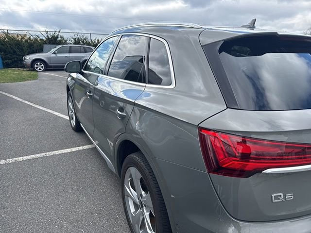 Used 2023 Audi Q5 2.0T Prestige w/ Prestige Package image 13