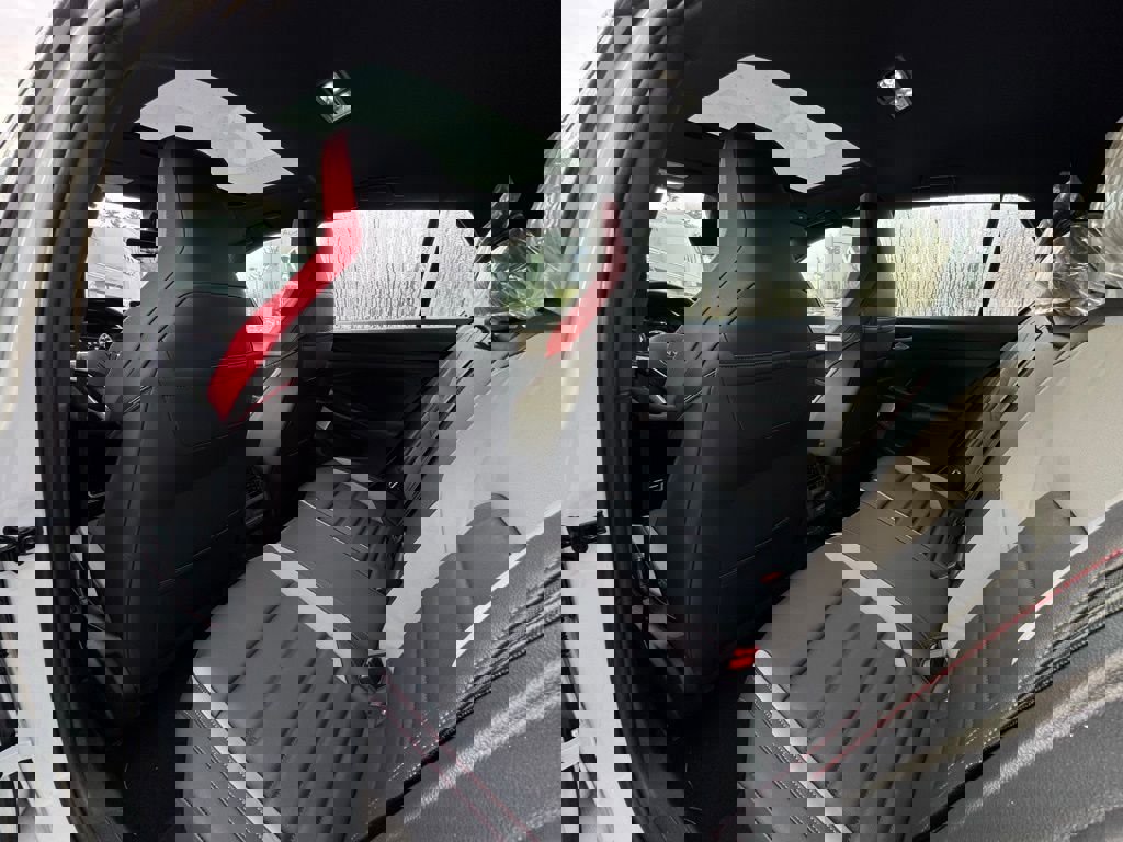 New 2025 Volkswagen GTI SE image 28