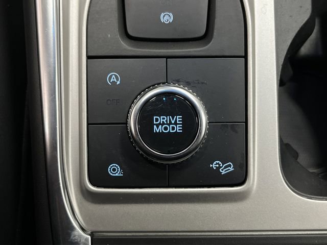 Used 2023 Ford Explorer XLT w/ Equipment Group 202A image 25