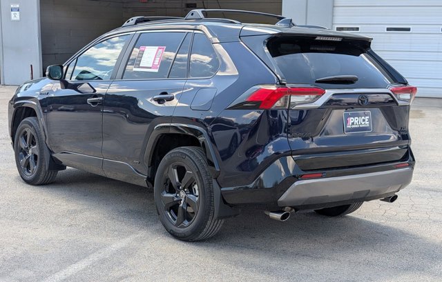 Used 2021 Toyota RAV4 XSE AWD/4WD image 8