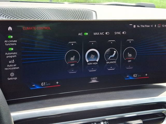 Used 2023 BMW 330i xDrive Sedan w/ Premium Package AWD/4WD image 17