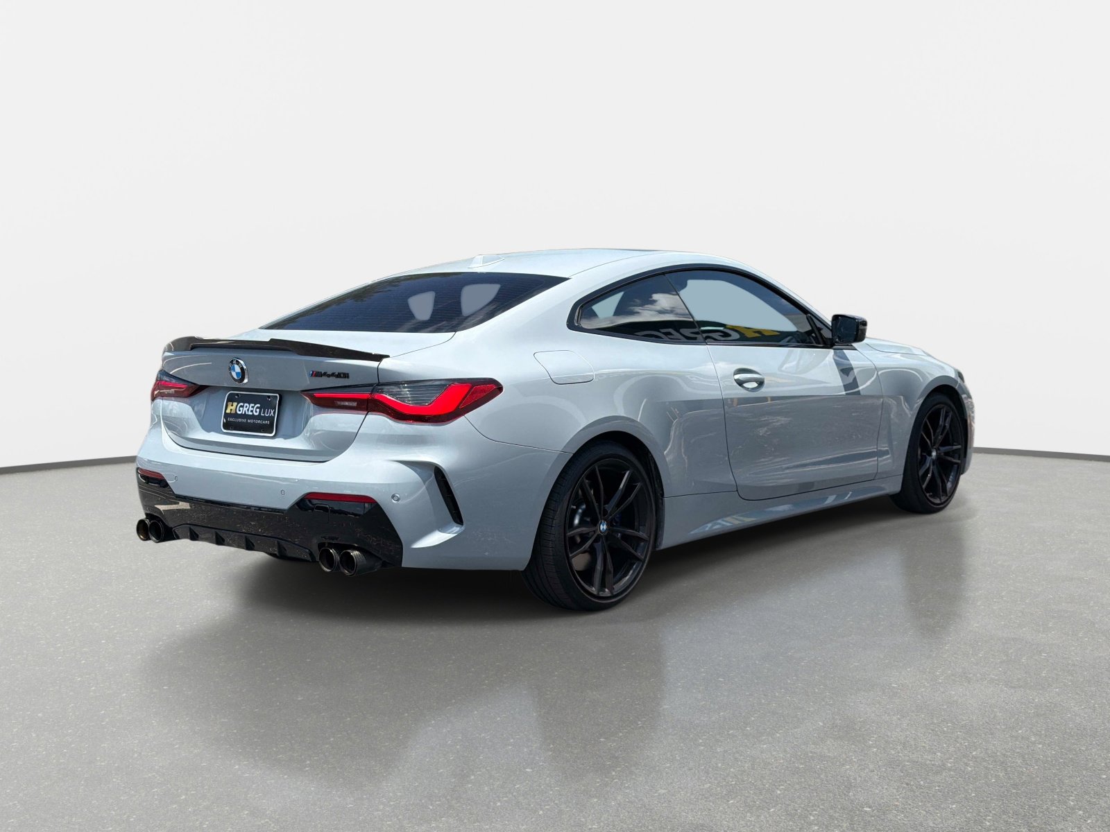 Used 2024 BMW M440i Coupe w/ Premium Package RWD image 3