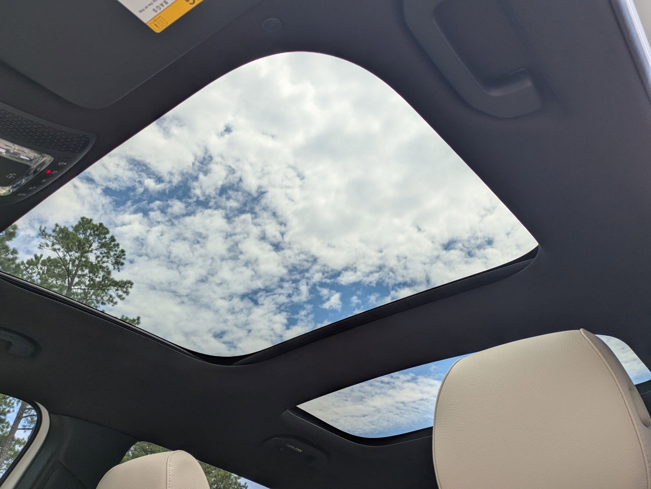 New 2025 Mercedes-Benz GLB 250 image 29