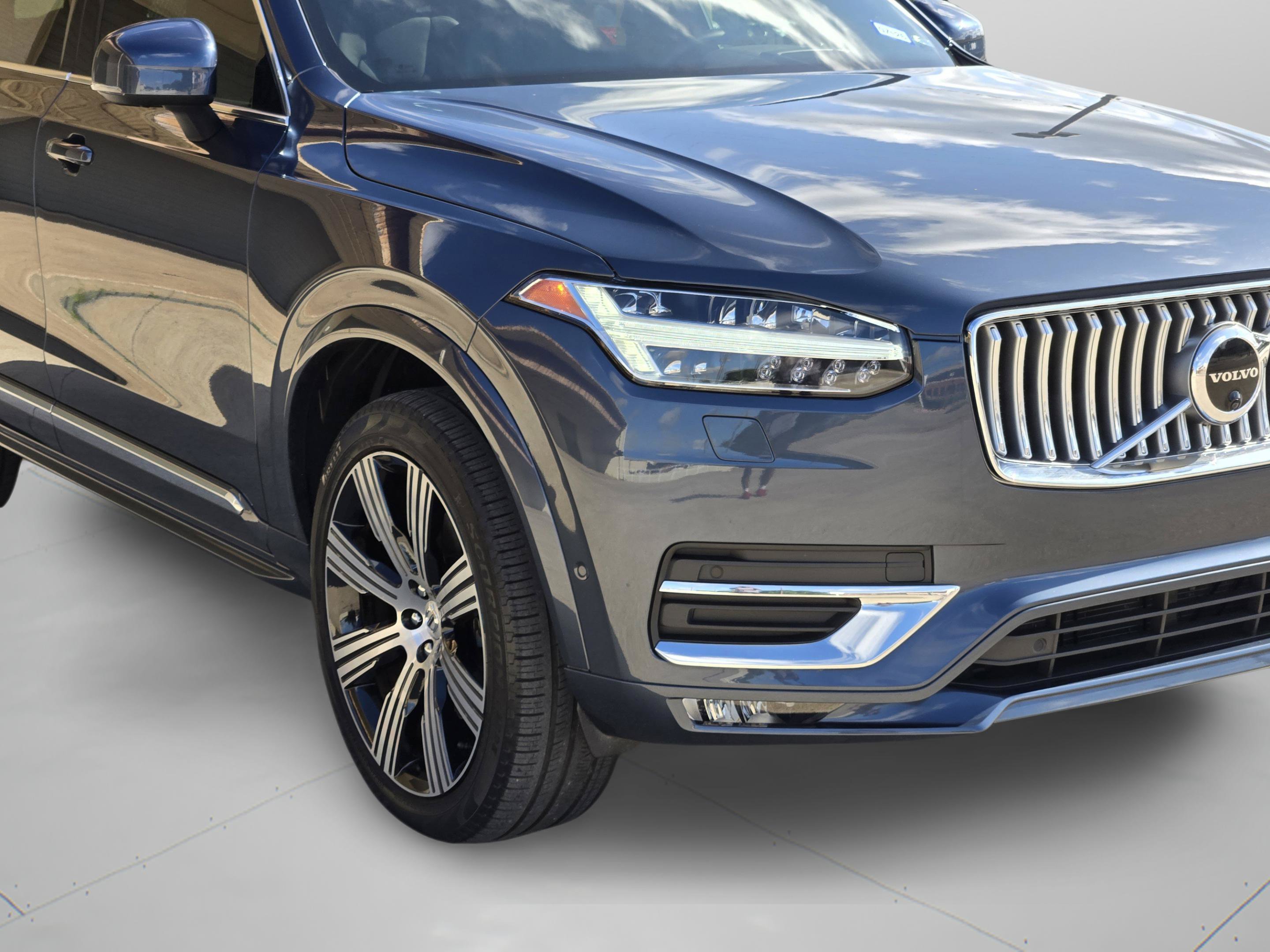 Used 2023 Volvo XC90 B6 Ultimate w/ Protection Package Premier AWD/4WD image 32
