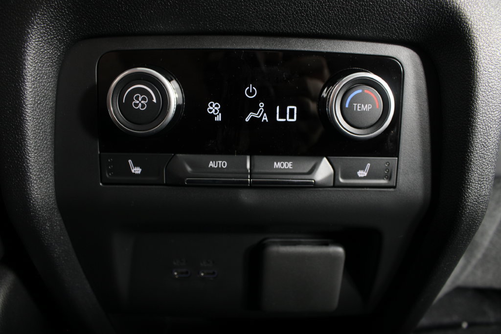 New 2027 Buick Enclave Avenir FWD image 21