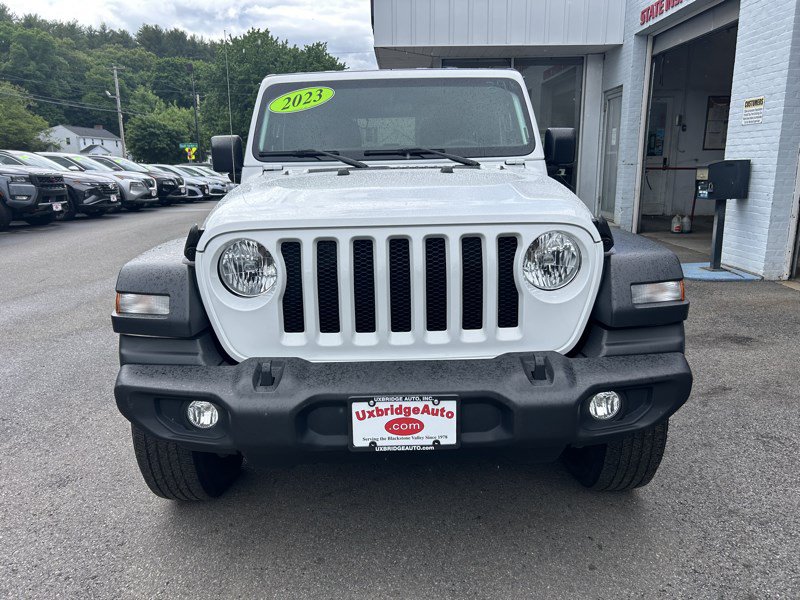 Used 2023 Jeep Wrangler Unlimited Sport AWD/4WD image 3
