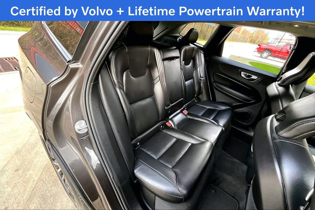 Used 2025 Volvo XC60 B5 Core image 35