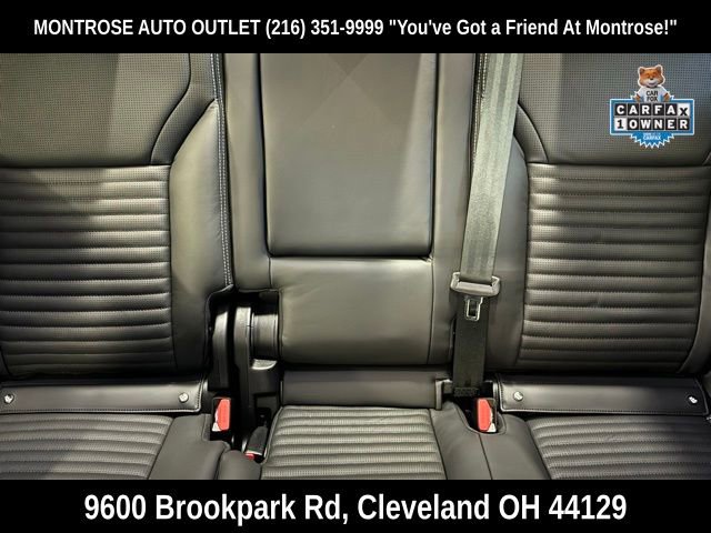 Used 2024 Land Rover Discovery Dynamic SE image 24