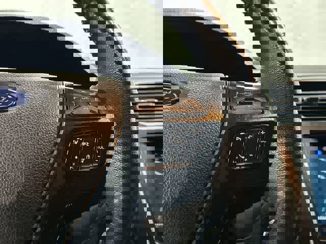 Used 2017 Ford Explorer Limited image 17