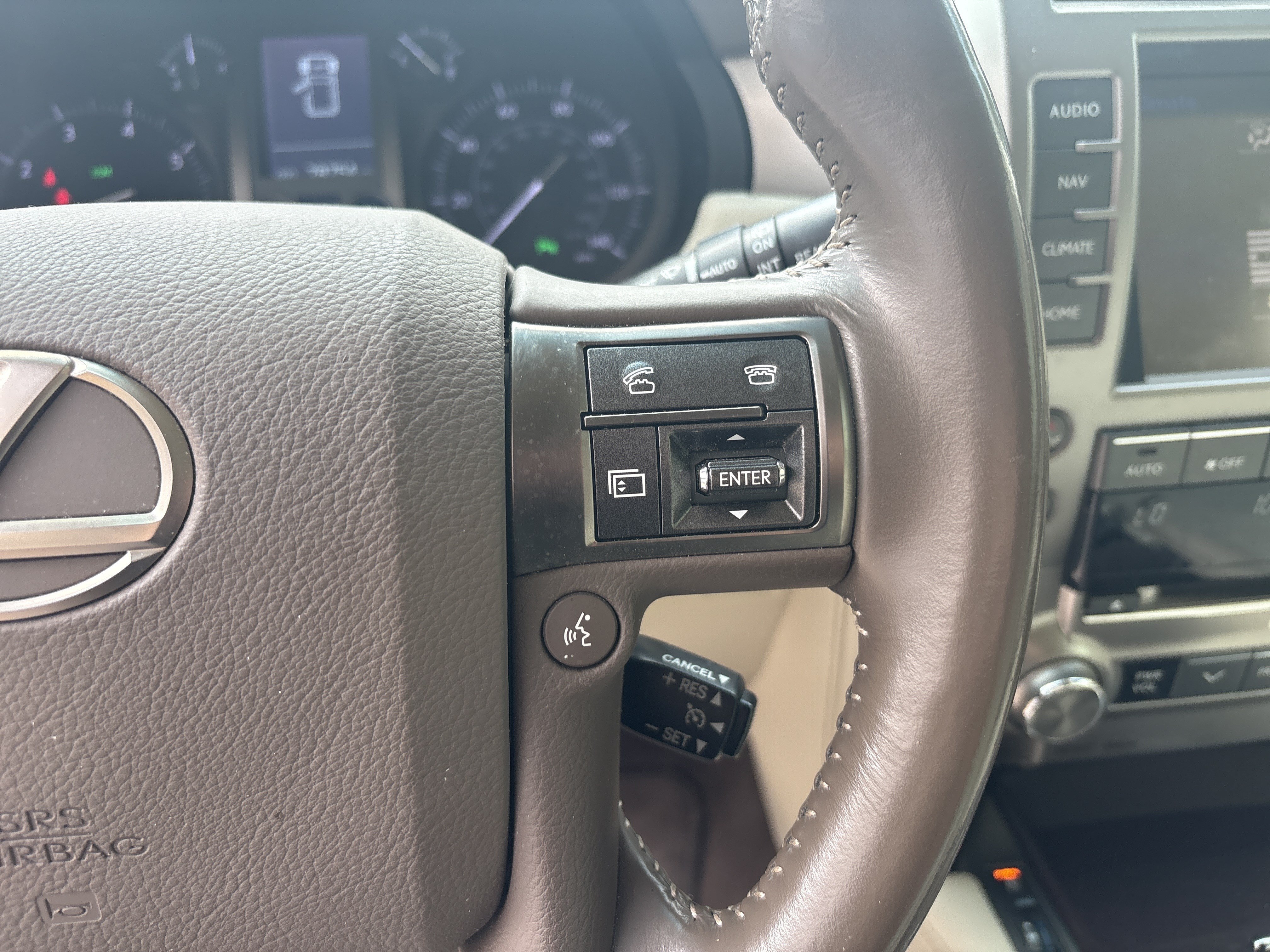 Used 2015 Lexus GX 460 w/ Premium Package AWD/4WD image 20