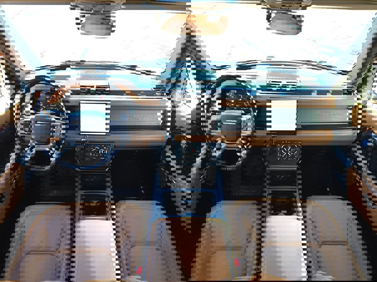 Used 2023 Land Rover Defender 130 S image 10